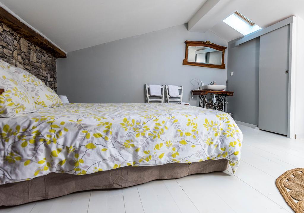 Chambres D'Hotes Le Relais Des Remparts Rions 外观 照片