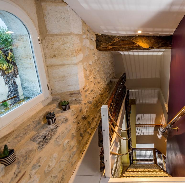 Chambres D'Hotes Le Relais Des Remparts Rions 外观 照片