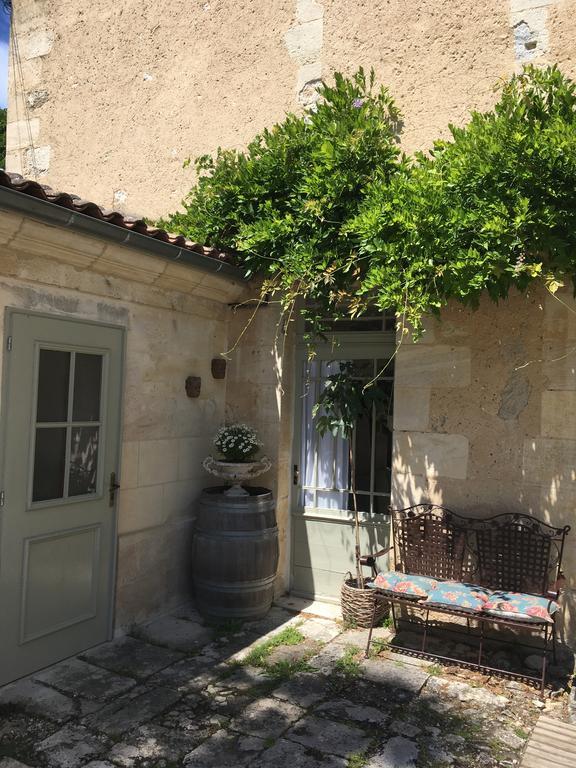 Chambres D'Hotes Le Relais Des Remparts Rions 外观 照片