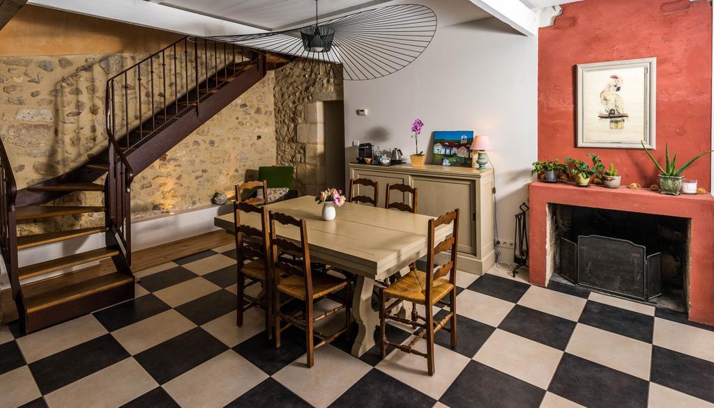 Chambres D'Hotes Le Relais Des Remparts Rions 外观 照片